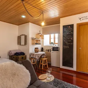 https://wine-inn-studio.hotels-lisbon-portugal.com